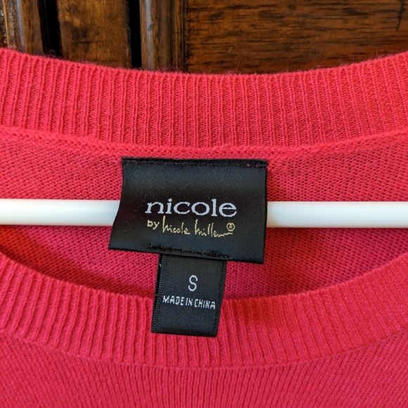 Sweater - Picture 3 of 6